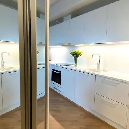 Merinaekoealalla Kaksio 12 Floor Helsinki