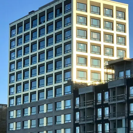 Merinaekoealalla Kaksio 12 Floor Appartamento Helsinki